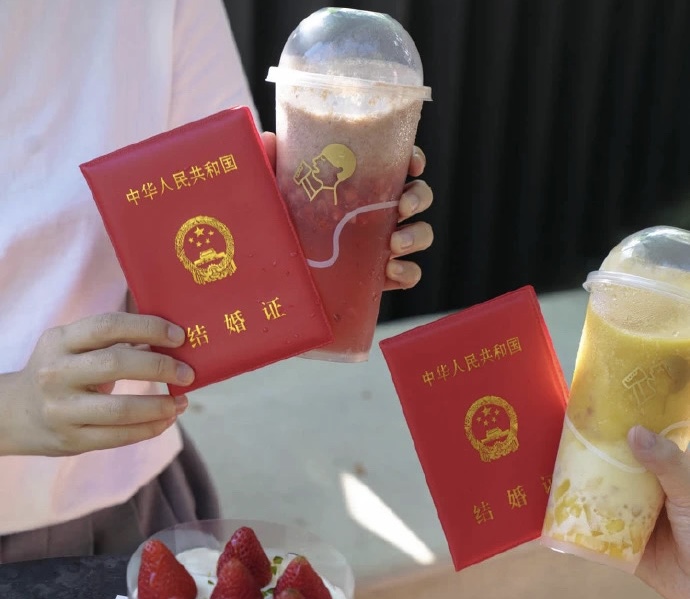 00后麥當勞辦婚禮！
