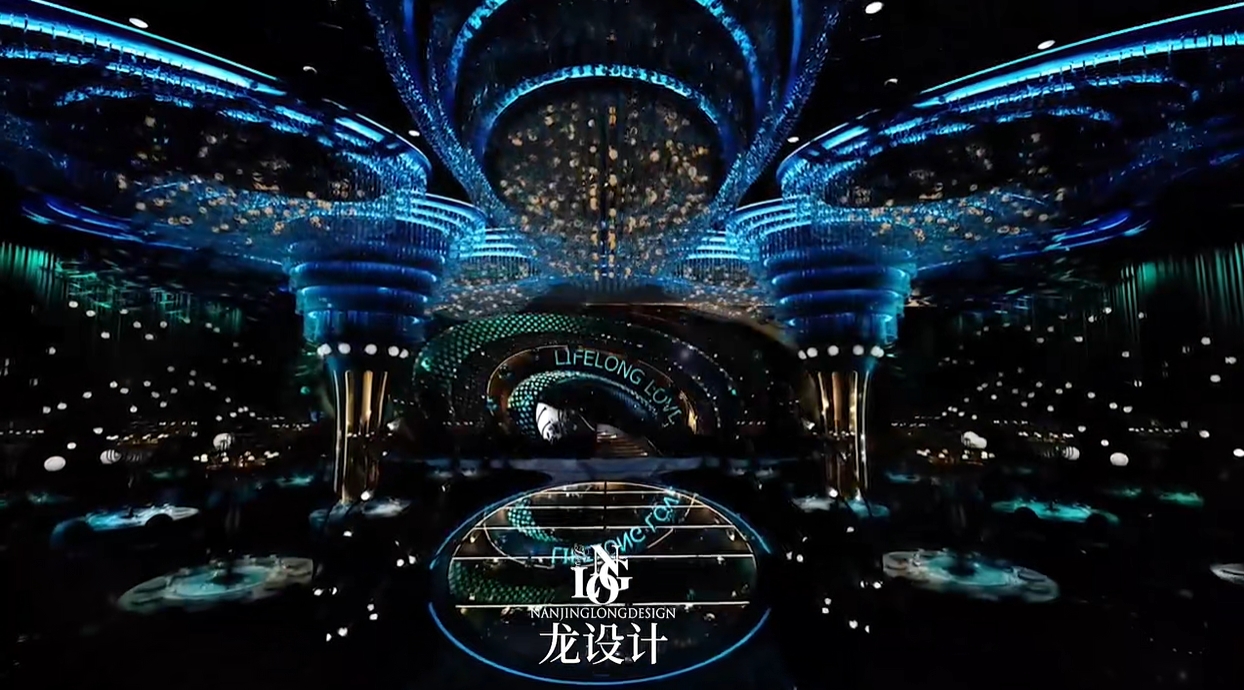 “婚禮不是流水線(xiàn)的產(chǎn)物，而是承載著(zhù)情感重量的建筑。”當建筑力學(xué)與愛(ài)情力學(xué)產(chǎn)生共振，婚禮空間便升華為可被丈量的永恒記憶。